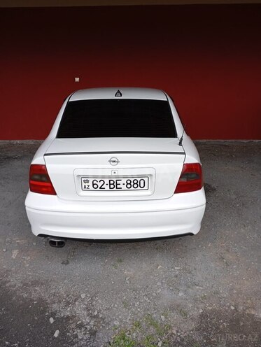 Opel Vectra 1999, 375,685 km - 1.8 l - Zaqatala