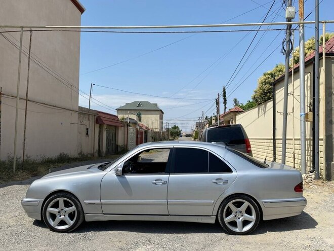 Mercedes E 320 2000, 450,000 km - 3.2 l - Bakı