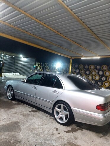 Mercedes E 320 2000, 450,000 km - 3.2 l - Bakı