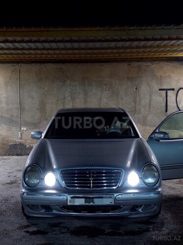 Mercedes E 320 2000, 450,000 km - 3.2 l - Bakı