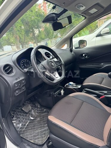 Nissan Note-7