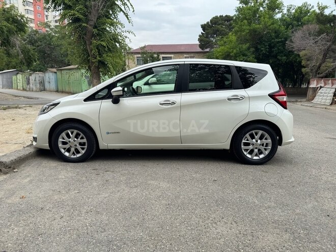 Nissan Note-3