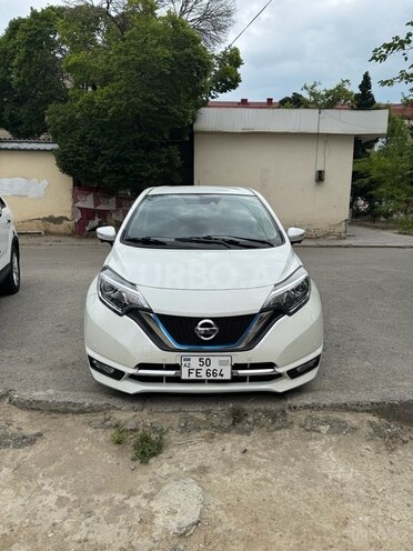 Nissan Note-2