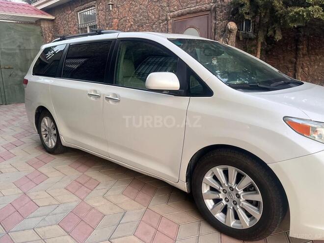 Toyota Sienna 2011, 357,757 km - 3.5 l - Bakı