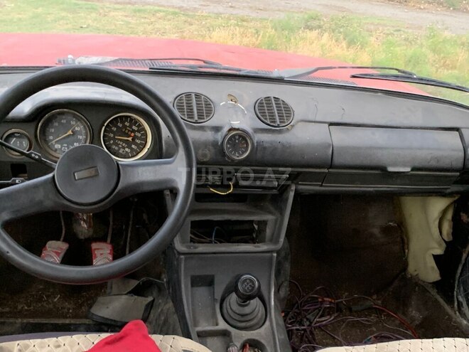 LADA (VAZ) 2106 1981, 98,000 km - 1.3 l - Göyçay