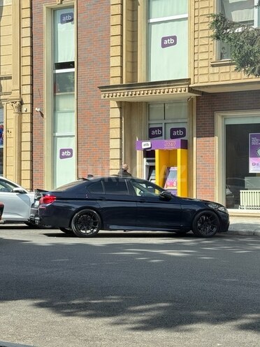 BMW 528 2011, 209,000 km - 2.0 л - Gəncə
