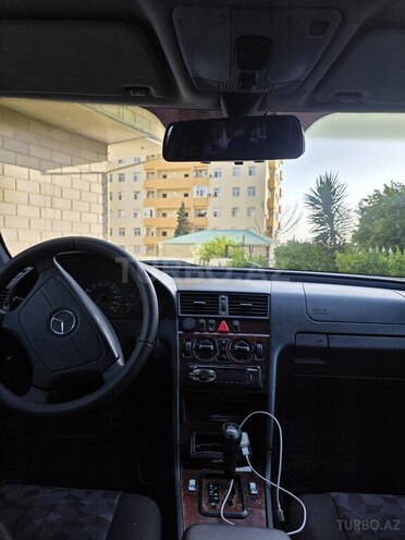 Mercedes C 220 d 1999, 837,527 km - 2.2 l - Bakı