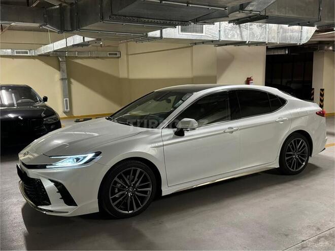 Toyota Camry-5