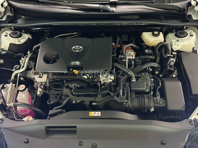 Toyota Camry-7
