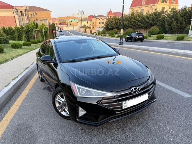 Hyundai Elantra-10