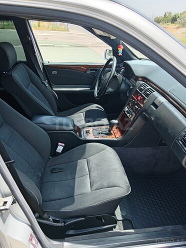 Mercedes E 230 1997, 374,500 km - 2.3 l - Şirvan