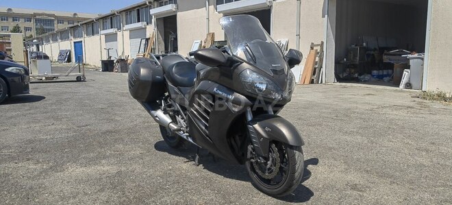 Kawasaki 1400 GTR-6
