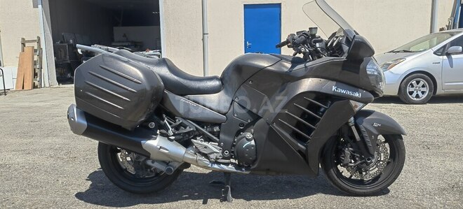 Kawasaki 1400 GTR-4