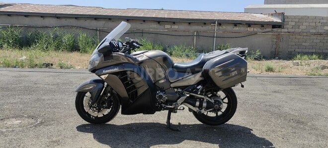 Kawasaki 1400 GTR-1