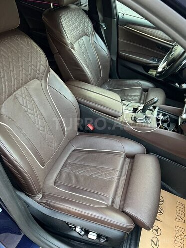 BMW 520 2017, 205,000 km - 2.0 l - Bakı