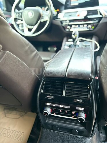 BMW 520 2017, 205,000 km - 2.0 l - Bakı