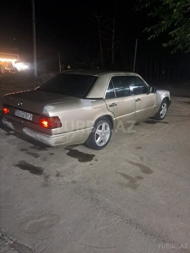 Mercedes E 300 d 1986, 600,000 km - 3.0 l - Füzuli