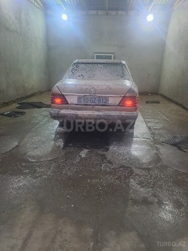Mercedes E 300 d 1986, 600,000 km - 3.0 l - Füzuli