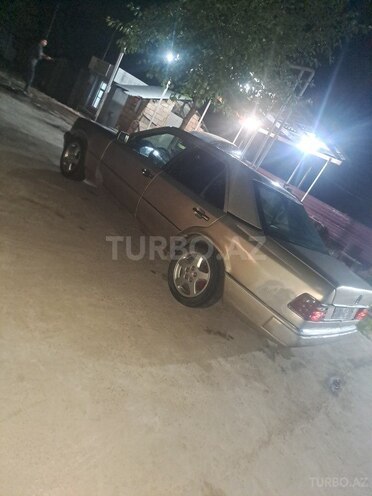 Mercedes E 300 d 1986, 600,000 km - 3.0 l - Füzuli