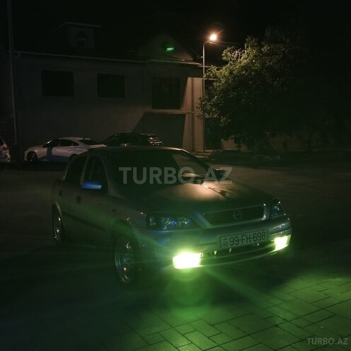 Opel Astra 2001, 250,000 km - 1.6 l - Qusar