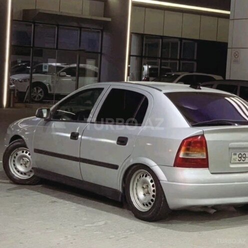 Opel Astra 2001, 250,000 km - 1.6 l - Qusar