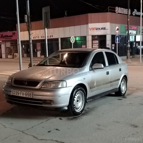 Opel Astra 2001, 250,000 km - 1.6 l - Qusar