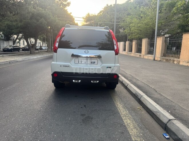 Nissan X-Trail 2013, 166,000 km - 2.5 l - Bakı