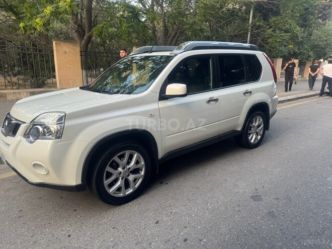 Nissan X-Trail 2013, 166,000 km - 2.5 l - Bakı