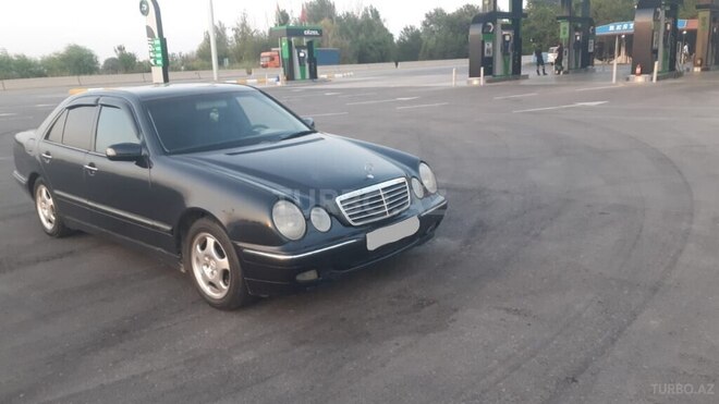 Mercedes E 280 2000, 454,620 km - 2.8 л - Ağdam