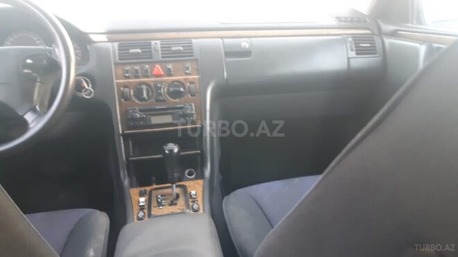 Mercedes E 280 2000, 454,620 km - 2.8 л - Ağdam