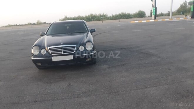 Mercedes E 280 2000, 454,620 km - 2.8 л - Ağdam