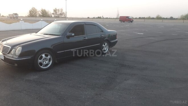 Mercedes E 280 2000, 454,620 km - 2.8 л - Ağdam
