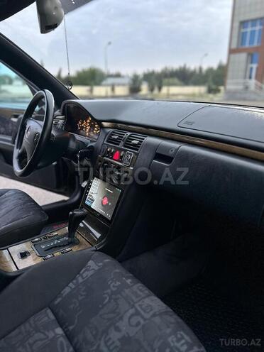 Mercedes E 230 1996, 375,463 km - 2.3 l - Bakı
