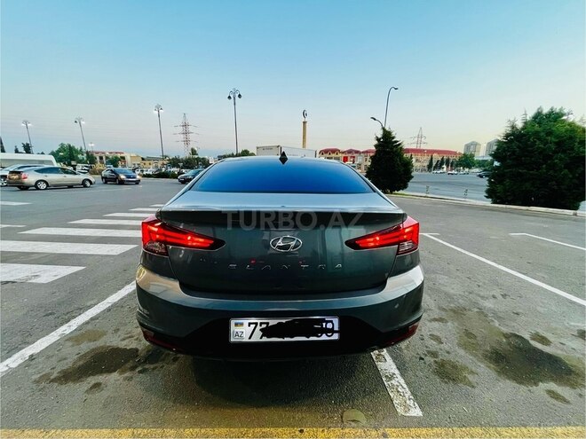 Hyundai Elantra 2019, 120,000 km - 2.0 л - Gəncə