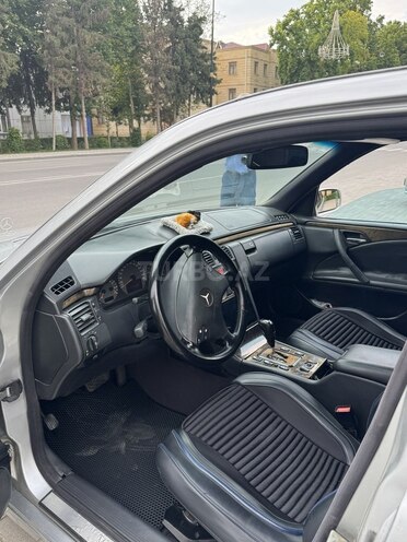 Mercedes E 270 2000, 545,000 km - 2.7 л - Mingəçevir