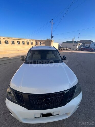 Nissan Patrol 2010, 280,000 km - 5.6 l - Bakı