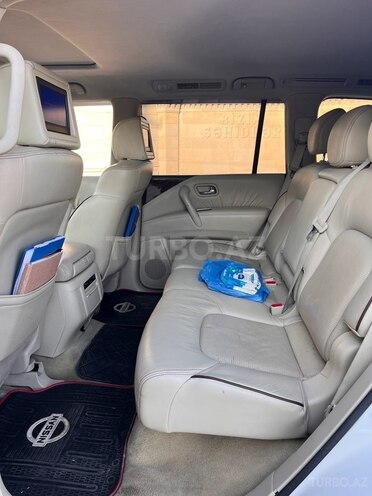 Nissan Patrol 2010, 280,000 km - 5.6 l - Bakı