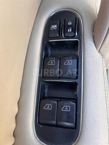 Nissan Patrol 2010, 280,000 km - 5.6 l - Bakı