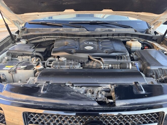 Nissan Patrol 2010, 280,000 km - 5.6 l - Bakı