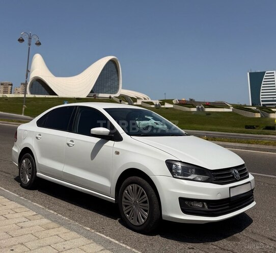 Volkswagen Polo 2017, 120,000 km - 1.6 l - Bakı