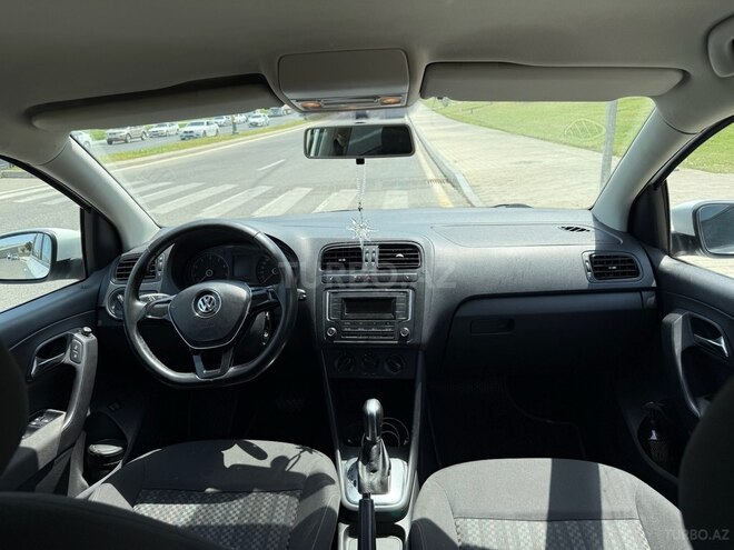 Volkswagen Polo 2017, 120,000 km - 1.6 l - Bakı
