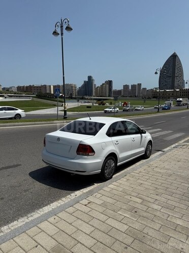 Volkswagen Polo 2017, 120,000 km - 1.6 l - Bakı