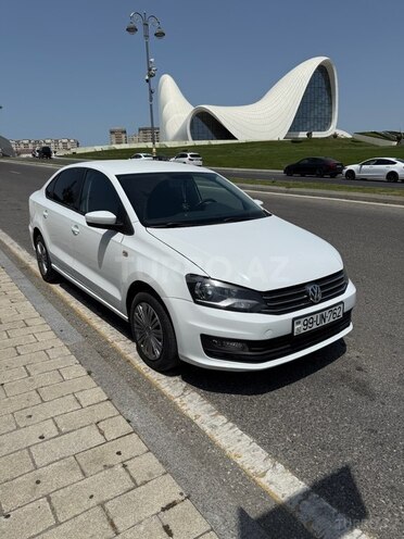 Volkswagen Polo 2017, 120,000 km - 1.6 l - Bakı
