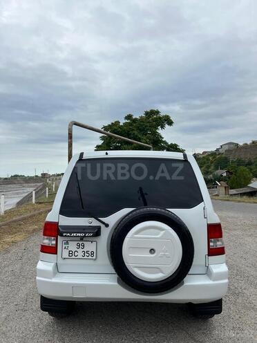 Mitsubishi Pajero io 2001, 100,000 km - 1.8 l - Quba