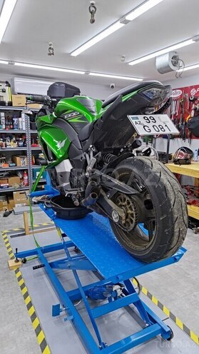 Kawasaki Ninja 1000-11