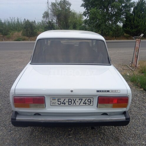 LADA (VAZ) 2107 2007, 212,000 km - 1.6 л - Saatlı