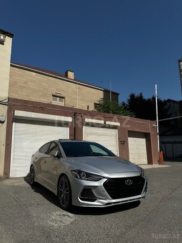 Hyundai Elantra 2018, 42,560 km - 1.6 l - Bakı
