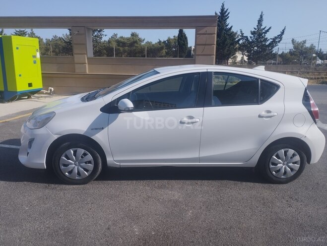 Toyota Aqua 2017, 208,000 km - 1.5 l - Bakı