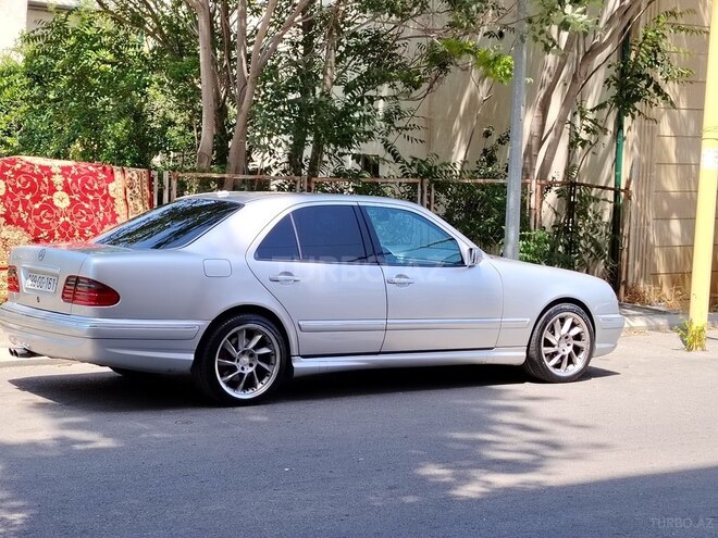 Mercedes E 430 2000, 327,000 km - 4.3 l - Bakı