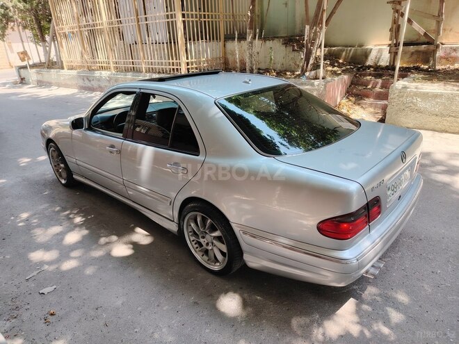 Mercedes E 430 2000, 327,000 km - 4.3 l - Bakı